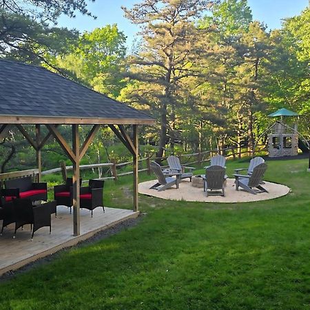 Peaceful Pocono Home With Hot Tub, Gym, & Office Long Pond Exterior foto